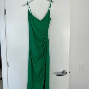 On trend Zara green midi dress
